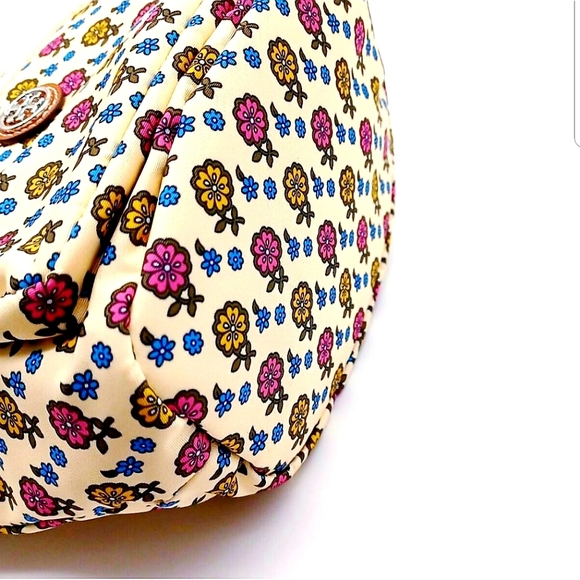 🎀NWT Tory Burch Virginia Printed Mini Bucket Bag.Color: Ivory Floral Daisy💖 - Picture 3 of 9